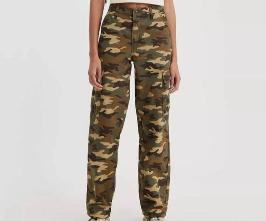 25x30 Levi's Women' Mid-Rise 94's Baggy Cargo Wide Leg Jeans, Grape Leaf Camo